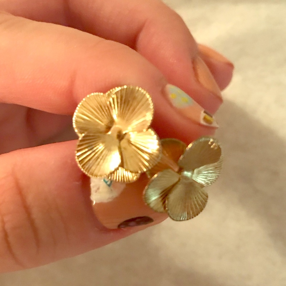 Flower earrings - Picture 4 of 4